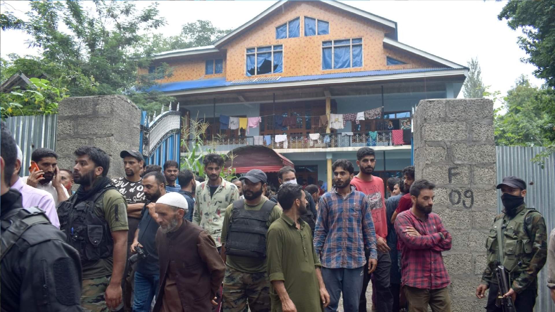 Kashmiri Pandit Sunil Kumar Bhatt shot dead by terrorists in Shopian