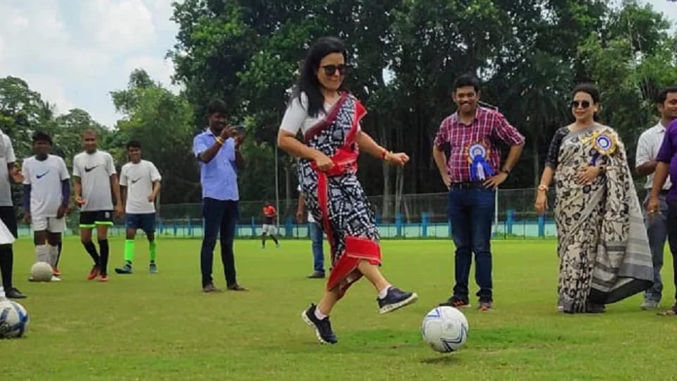 Trinamool's Mahua Moitra Shows Off Football Skills On 'Khela Hobe Dibas'