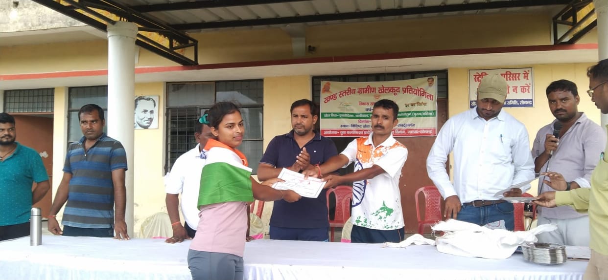 Ram Pravesh and Vandana won 3000 meters race