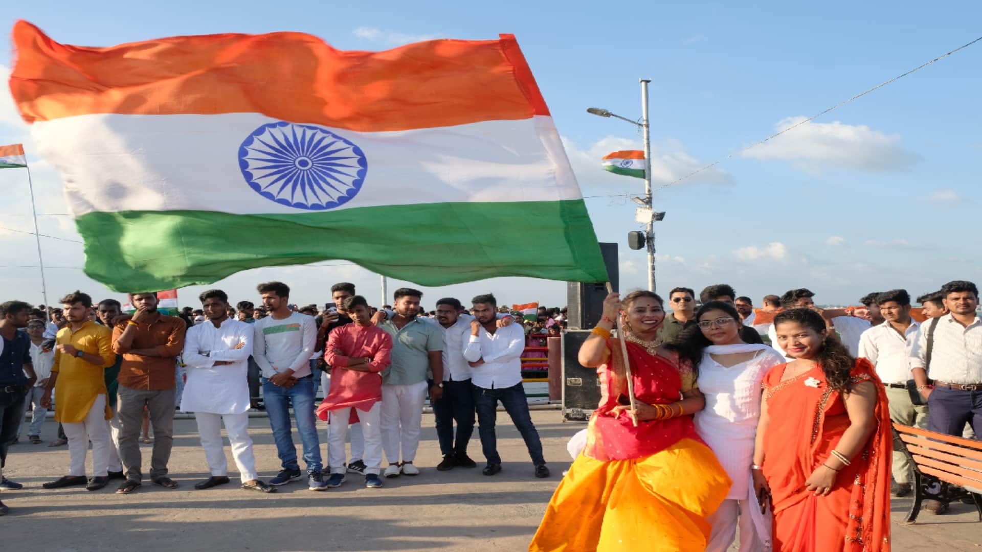About one lakh people sang national anthem on Ramgarh Tal Gorakhpur