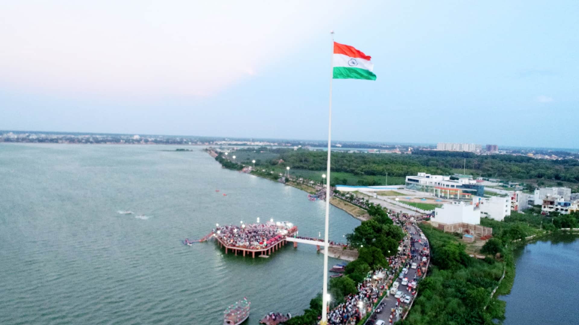 About one lakh people sang national anthem on Ramgarh Tal Gorakhpur