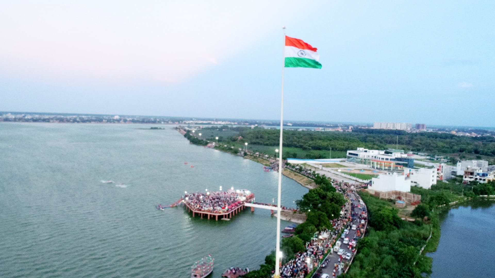 About one lakh people sang national anthem on Ramgarh Tal Gorakhpur