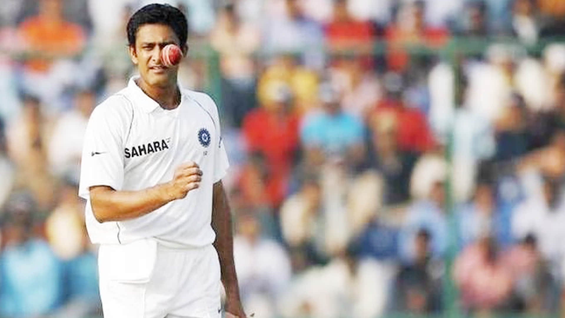 Anil Kumble dropped a catch and Kapil Dev scolded him on the ground; Kumble crying Bishan Singh Bedi