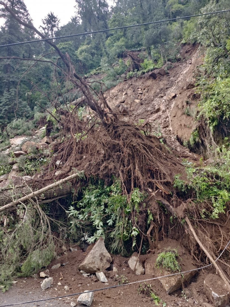Chamba-Khajjiar road remained closed for 14 hours