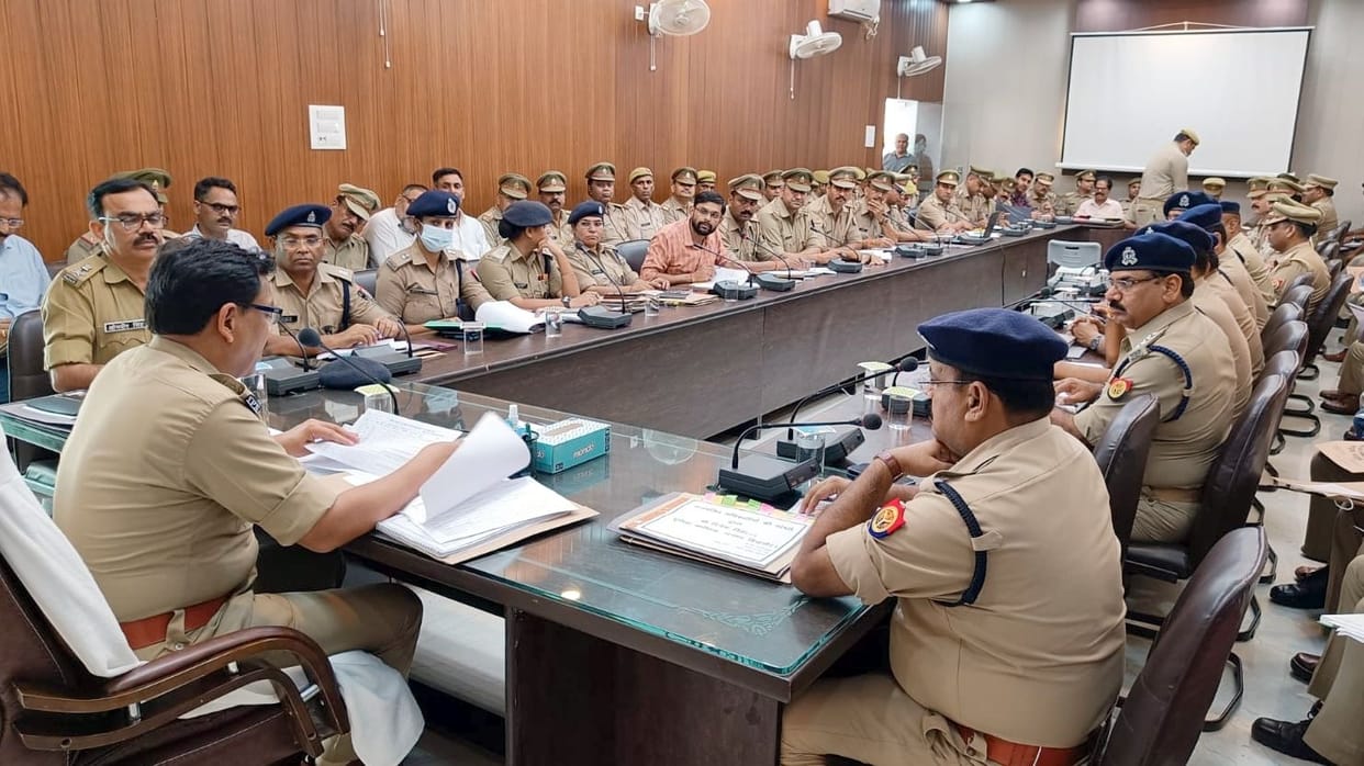 Strict monitoring of top ten criminals of police stations is necessary
