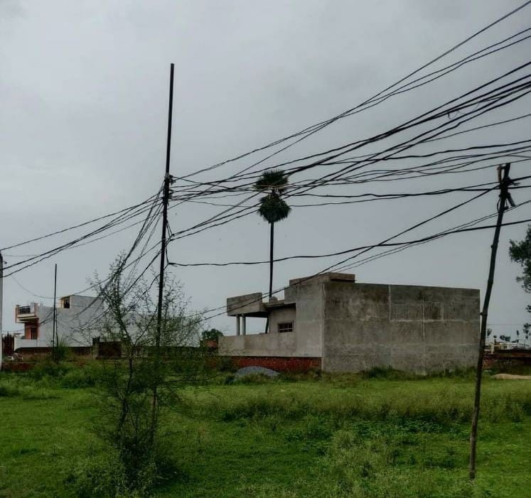 All efforts in vain, the shabby wire could not be replaced