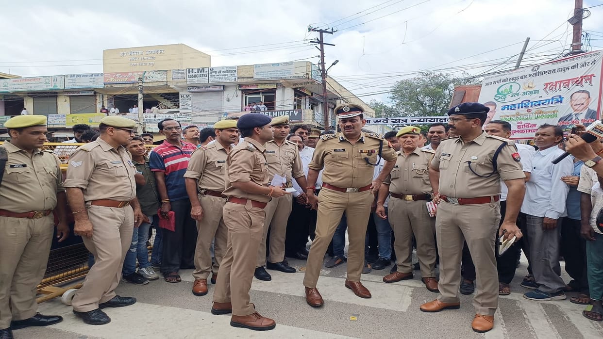 Hapur police filed two more cases against advocates