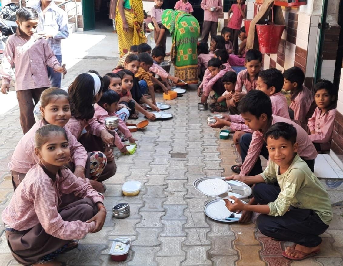 Kheer not laddu, children got simple mid-day meal