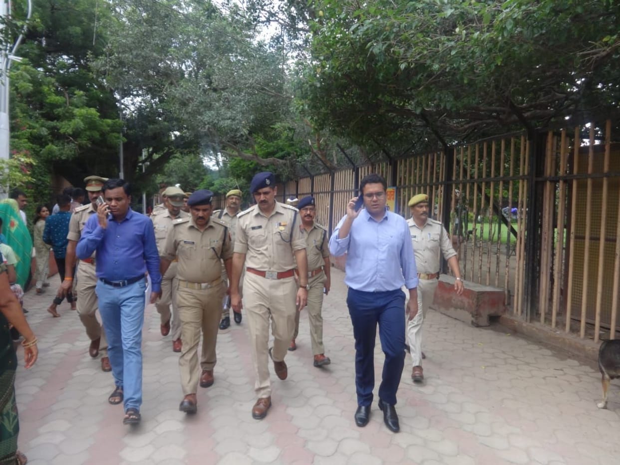Mathura: Vehicles will not enter the city on Shri Krishna Janmashtami, will be parked in the parking lot