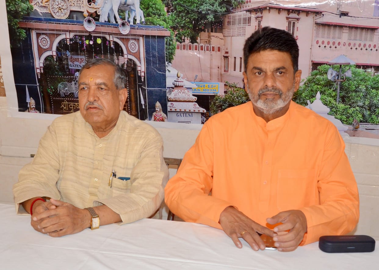 Mathura: Thakurji will be seated in 'Shri Harikanta' dress amidst 'Sarang Shobha' flower-bungalow