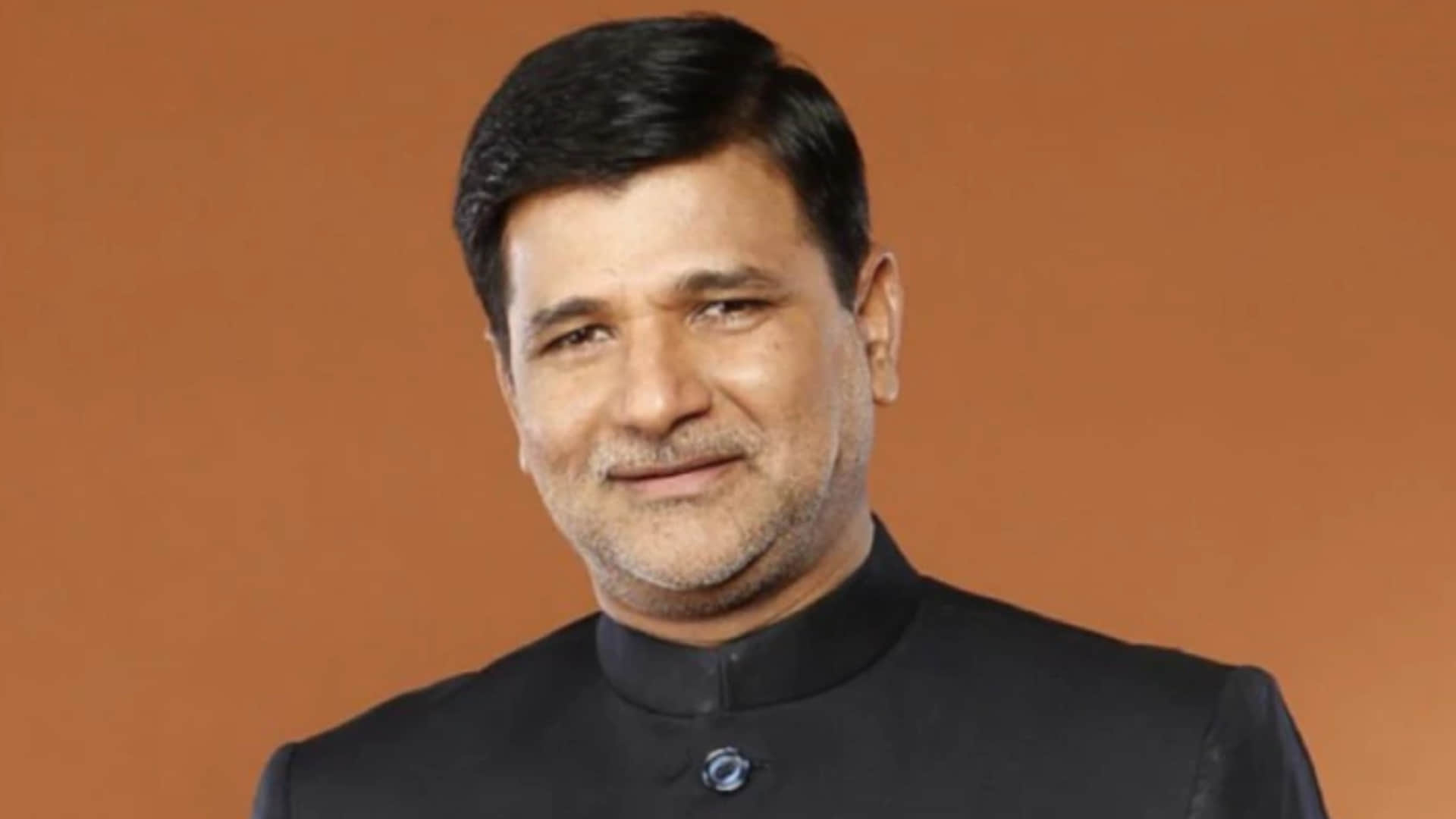 Everyone knows who the real CM is Aaditya Thackeray attack on Shinde