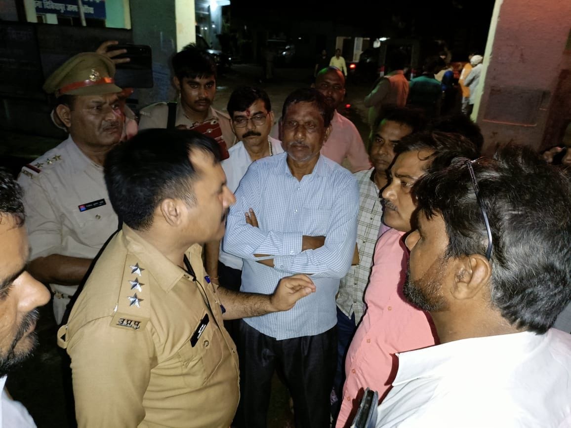 Scuffle with police, former head arrested for tearing uniform
