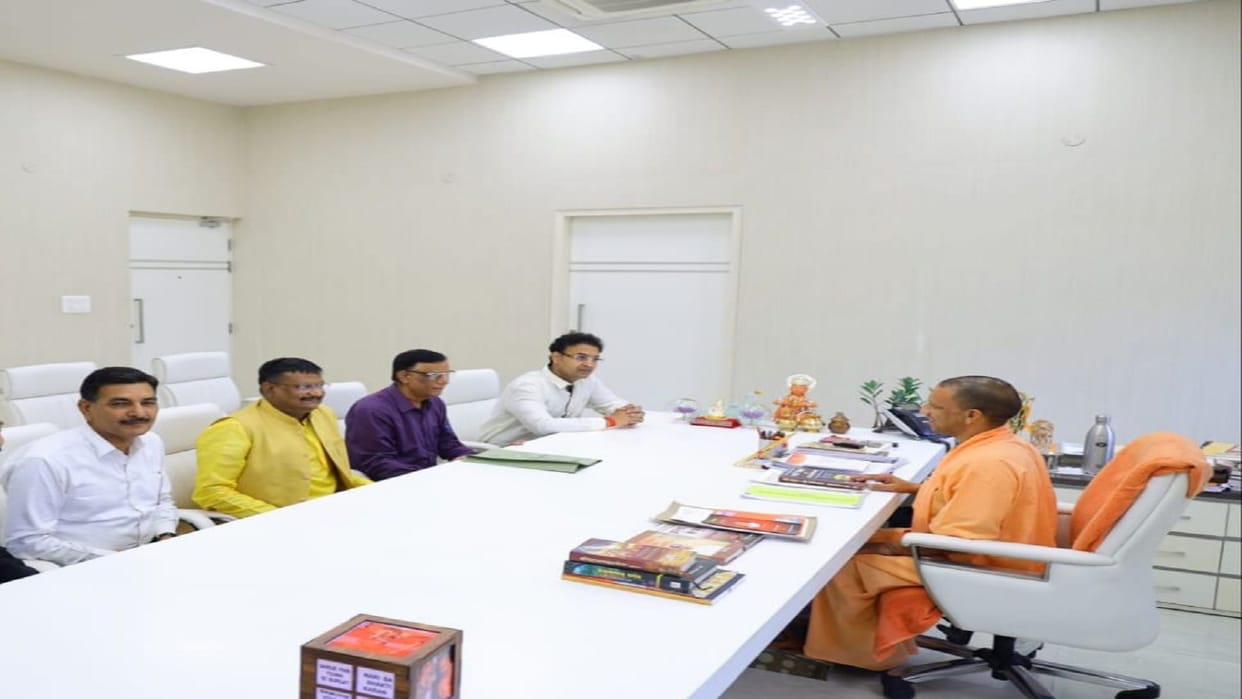UP Bar Council officials meet CM Yogi implementation of Advocate Protection Act