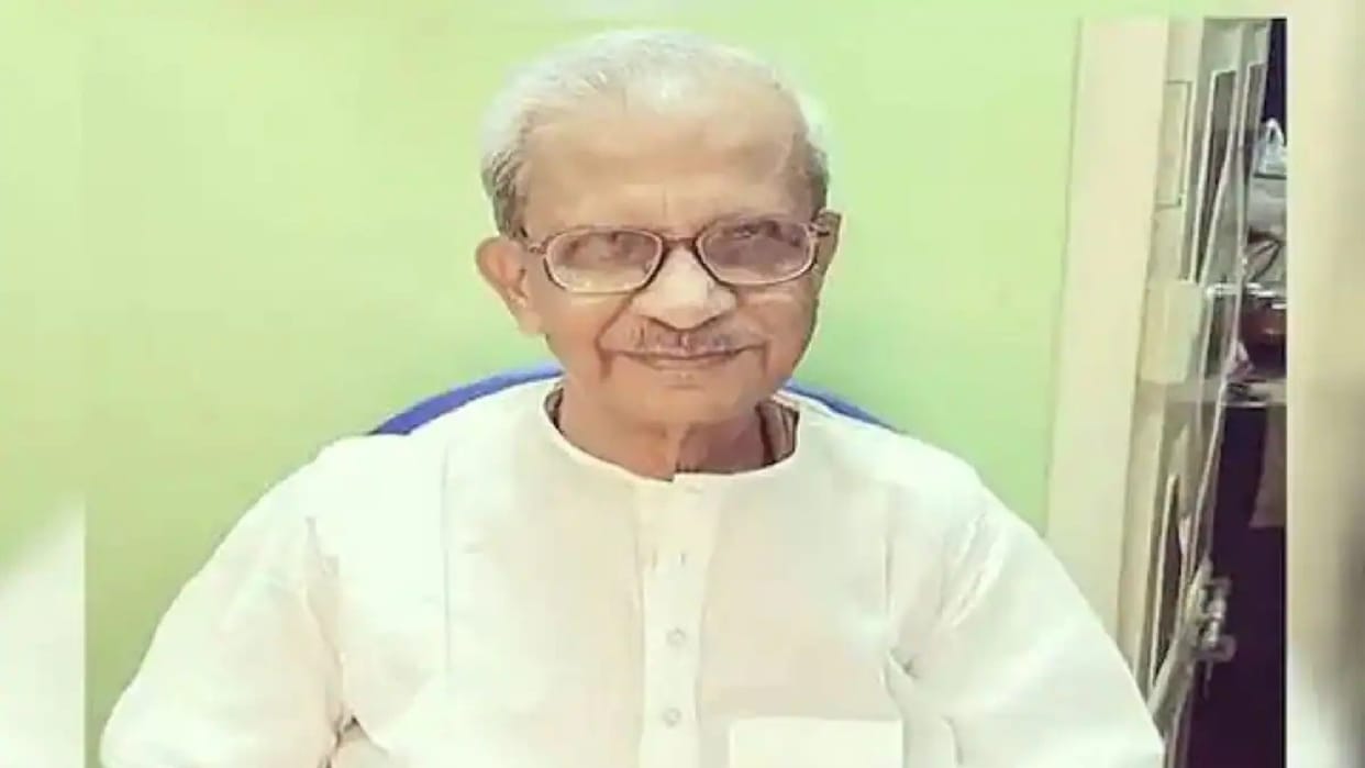 West Bengal Former CPI MP Roopchand Pal dies, Left Front President expressed grief