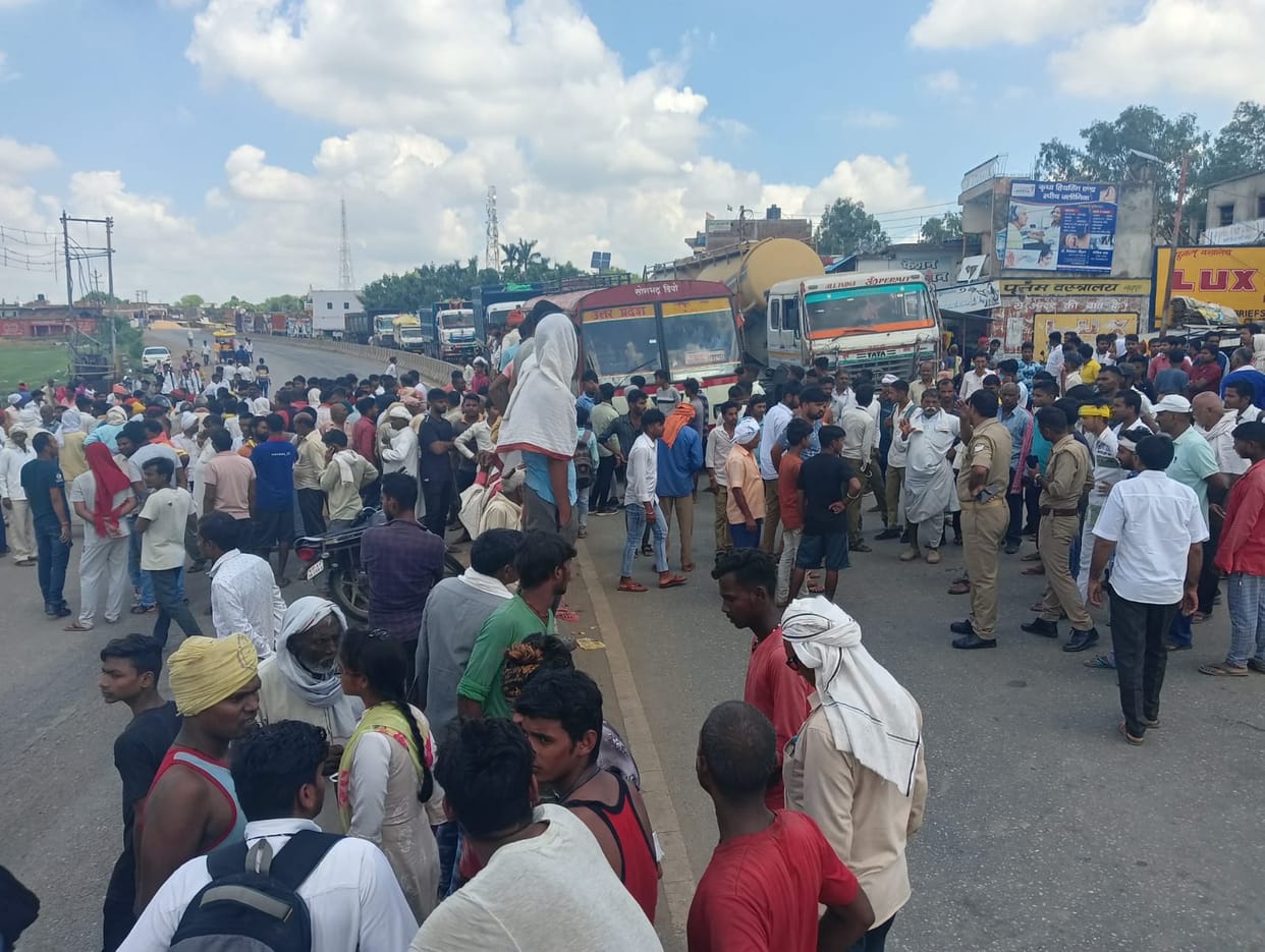 Former head dies after being crushed by truck, angry people did ruckus