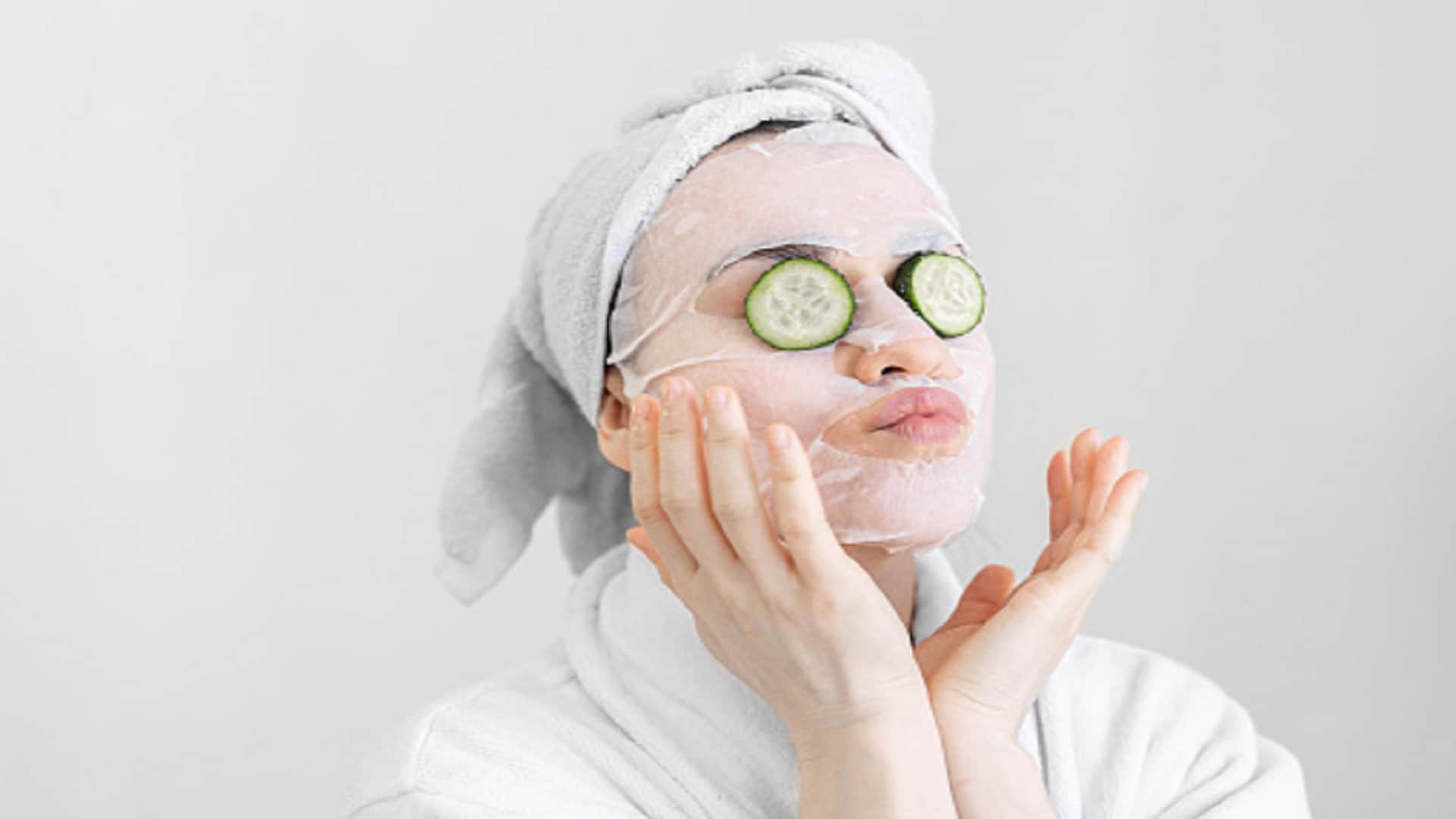 Winter Tips for Chapped Lips, Dry Skin And Crack Heel Treatment Home Remdies In Hindi