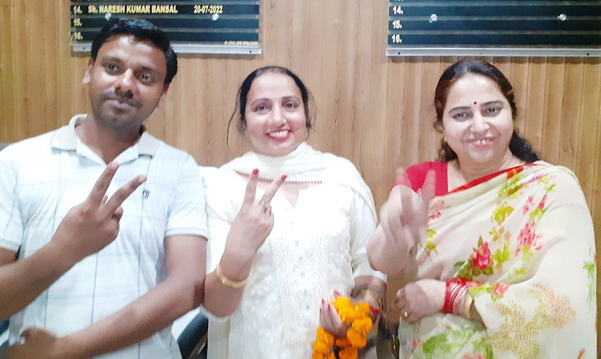 Neeru Saini crowned Tohana NAP vice-president, wins by two votes