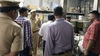 Sitapur recovered 200 container mixed oil, four arrested.