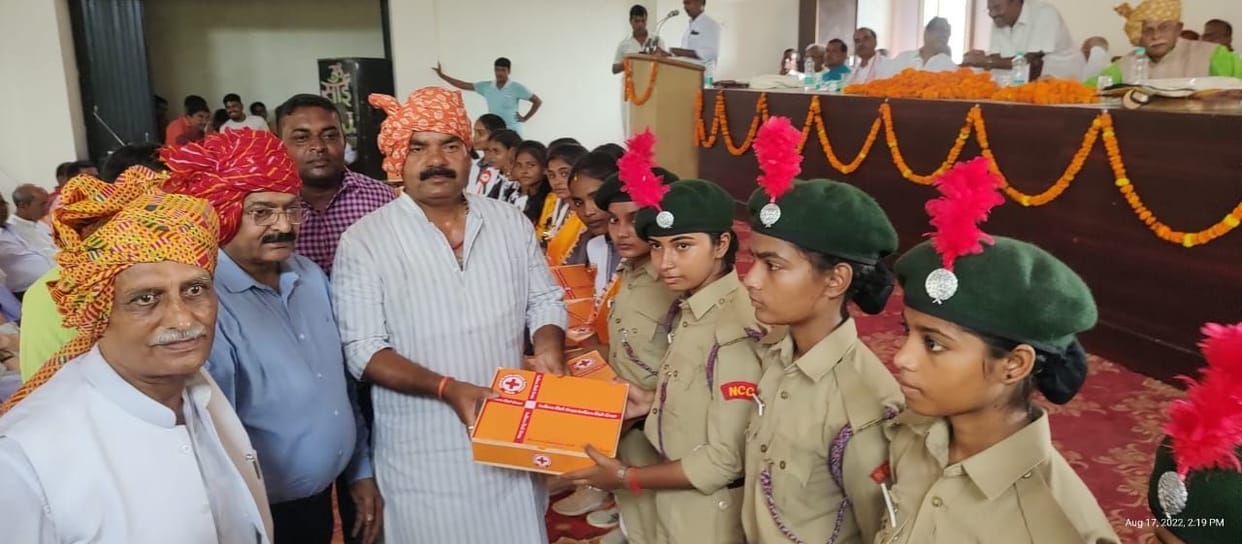 ncc cadets are provided safety kit