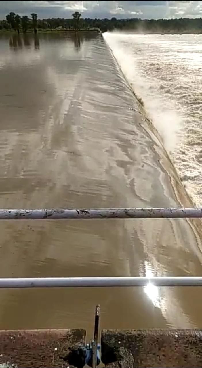 Banda: Two lakh cusecs of water released from dams, Ken-Yamuna on the boom, red mark will cross both rivers in next 24 hours