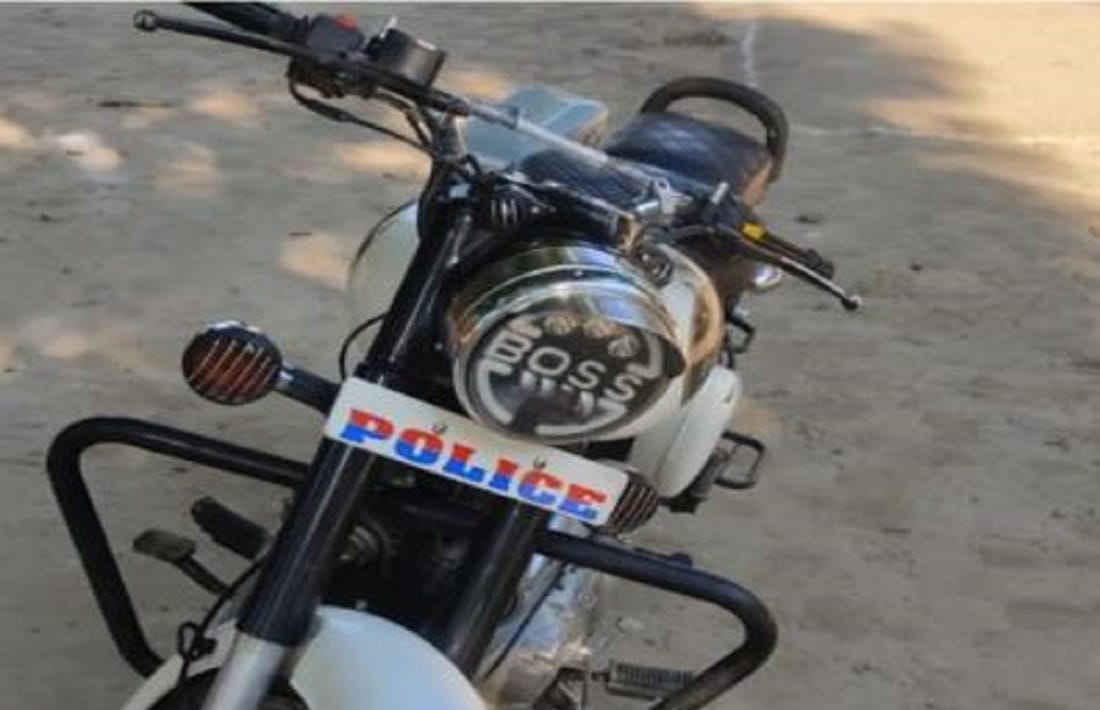 constable of Narhi police station ballia was running on stolen bullet suspended