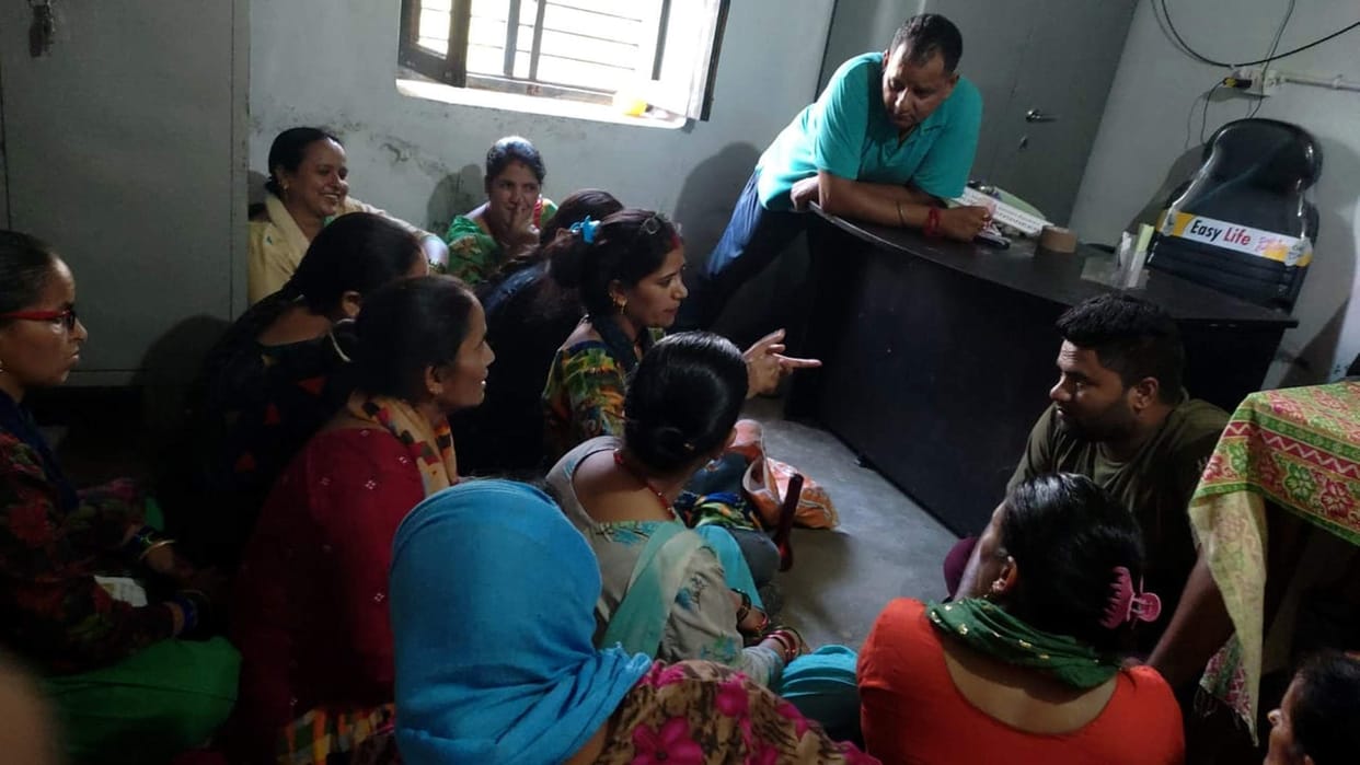 Women's anger erupted over drinking water shortage in Chinyalisaur