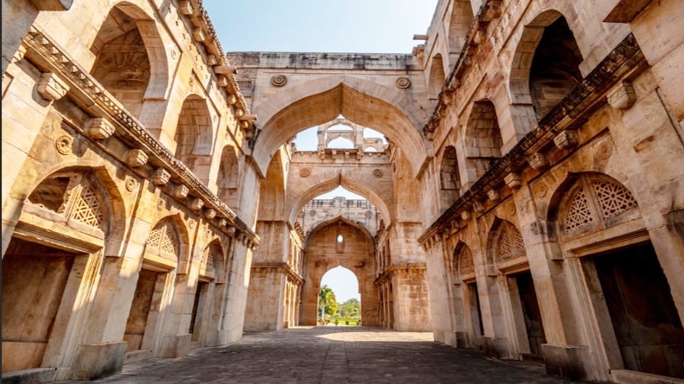 World Photography Day: Historical heritage of Madhya Pradesh will make your photography beautiful