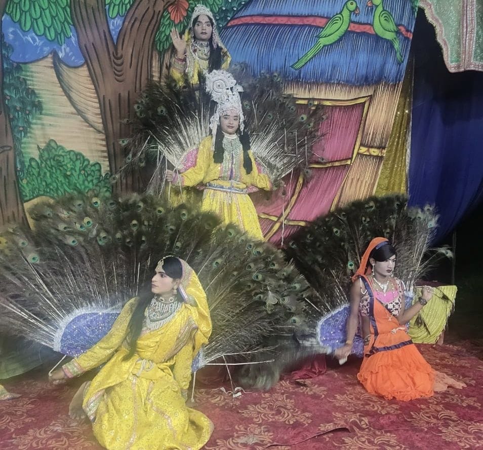 Unnao: The performance of child artists in Rasleela captivated the mind