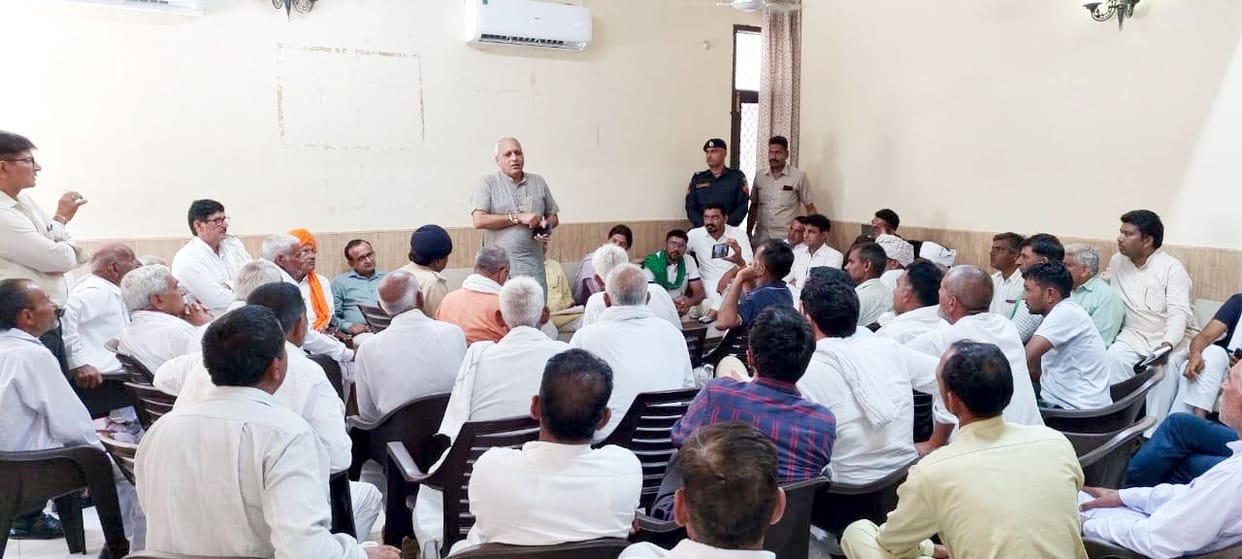Deputy Speaker seeks pardon, farmers give 7 days time, dharna postponed