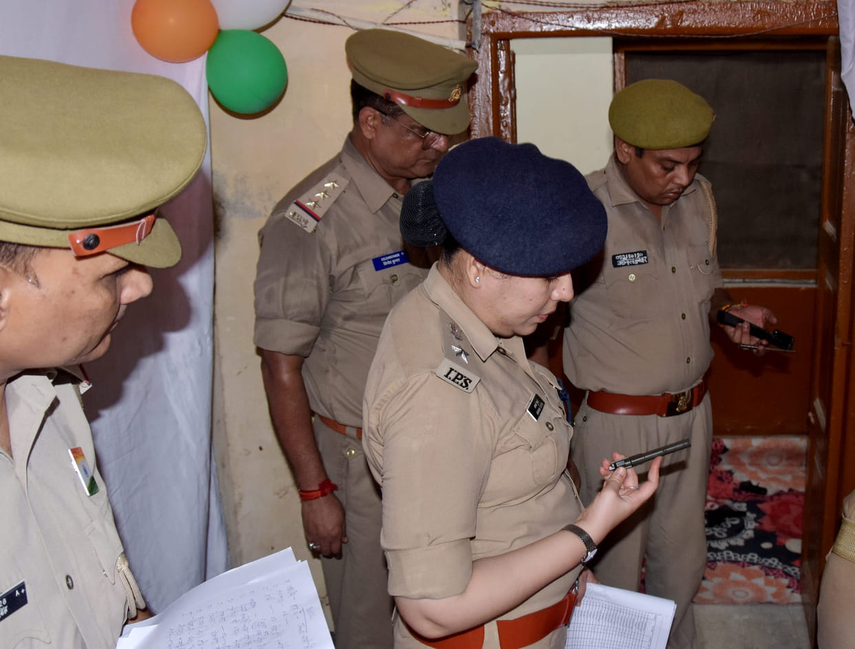 The soldier could not load the pistol in front of the GRP SP