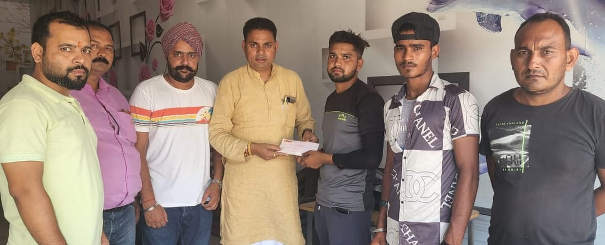 Congress MLAs came forward to help the youth fighting in the court