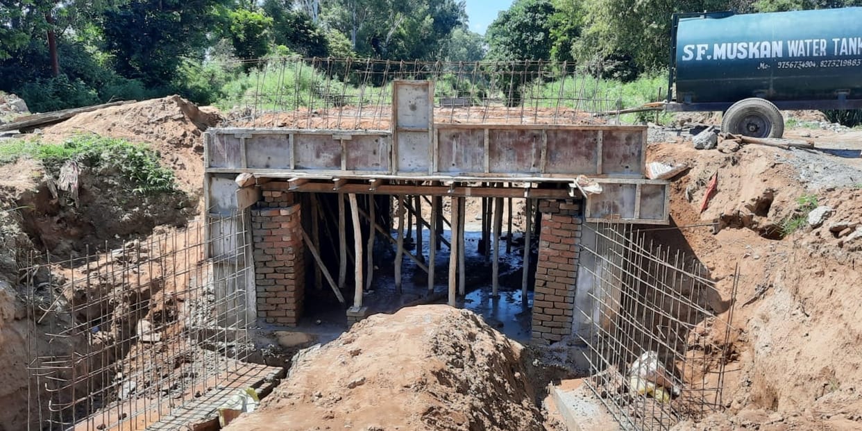 Ignoring the standards in the construction of the minor's culvert