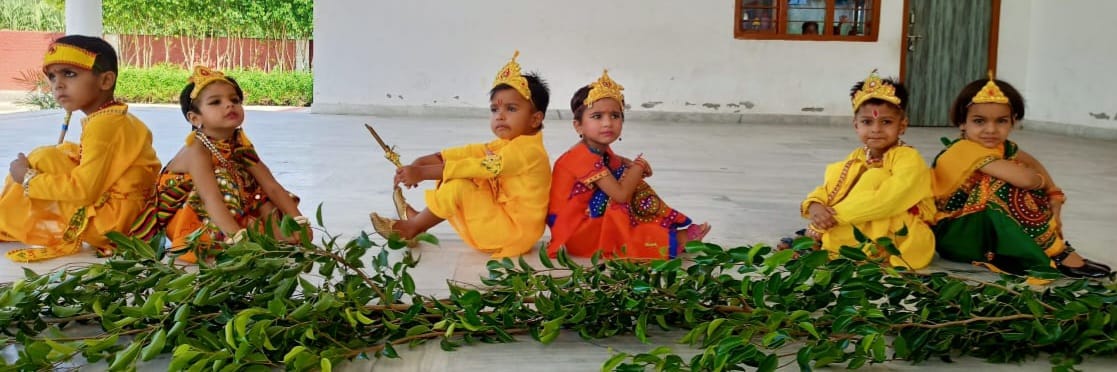 Hathi Ghoda Palki, Jai Kanhaiya Lal Ki