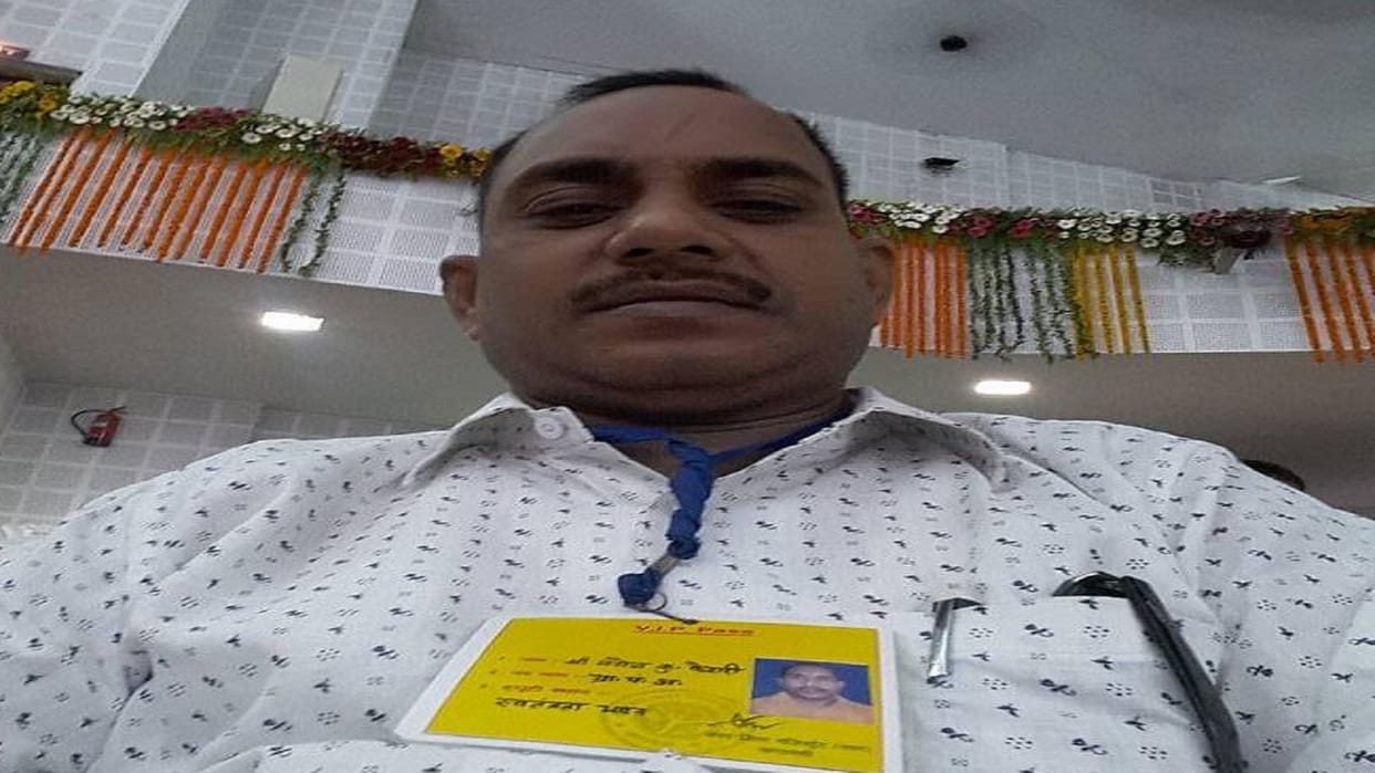 Man dies after being hit by truck while returning home from office