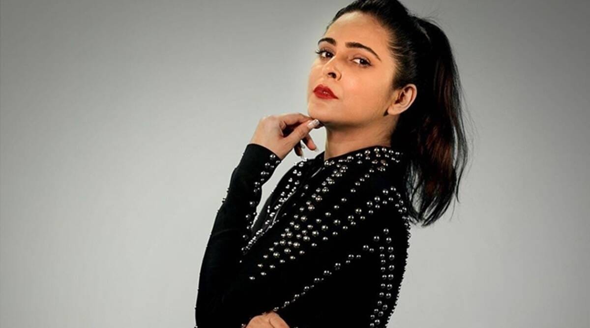 Madhurima Tuli Birthday Know untold facts about Actress