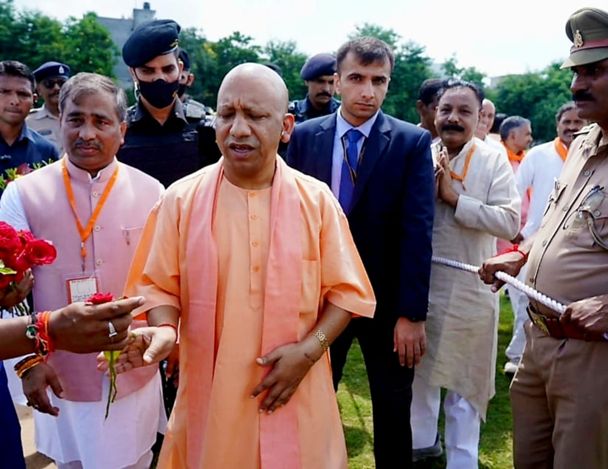 Make an action plan in a week to make Hindon clean: CM