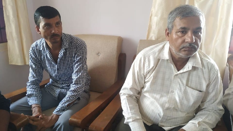 Madhya Pradesh: Reader arrested for taking ten thousand in Rewa, bribe was sought to dismiss the case