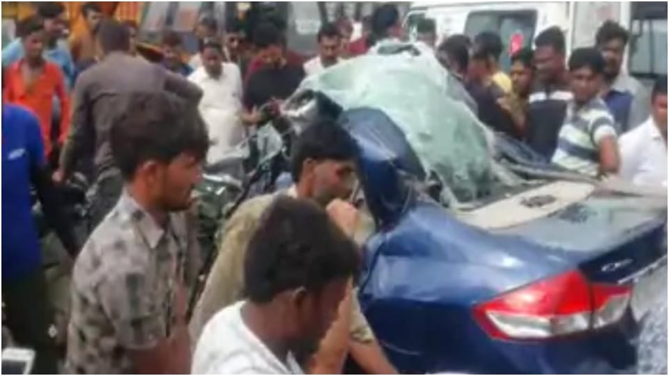 Truck And Car Collision In Ajmer Four Including Husband Wife And Son Died Rajasthan