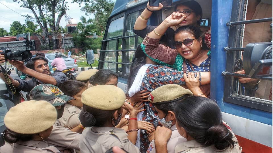 cbi raid at manish sisodia house increased security of bjp leaders residences