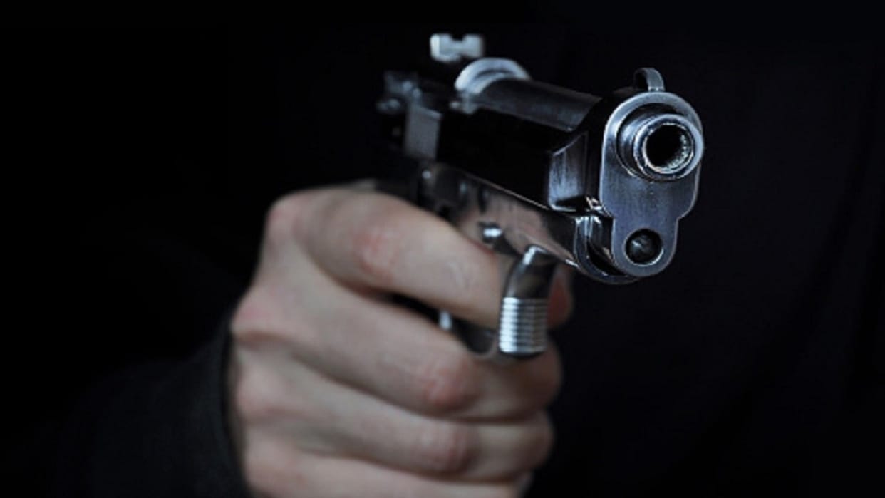 Watchman shot his wife in Deoria