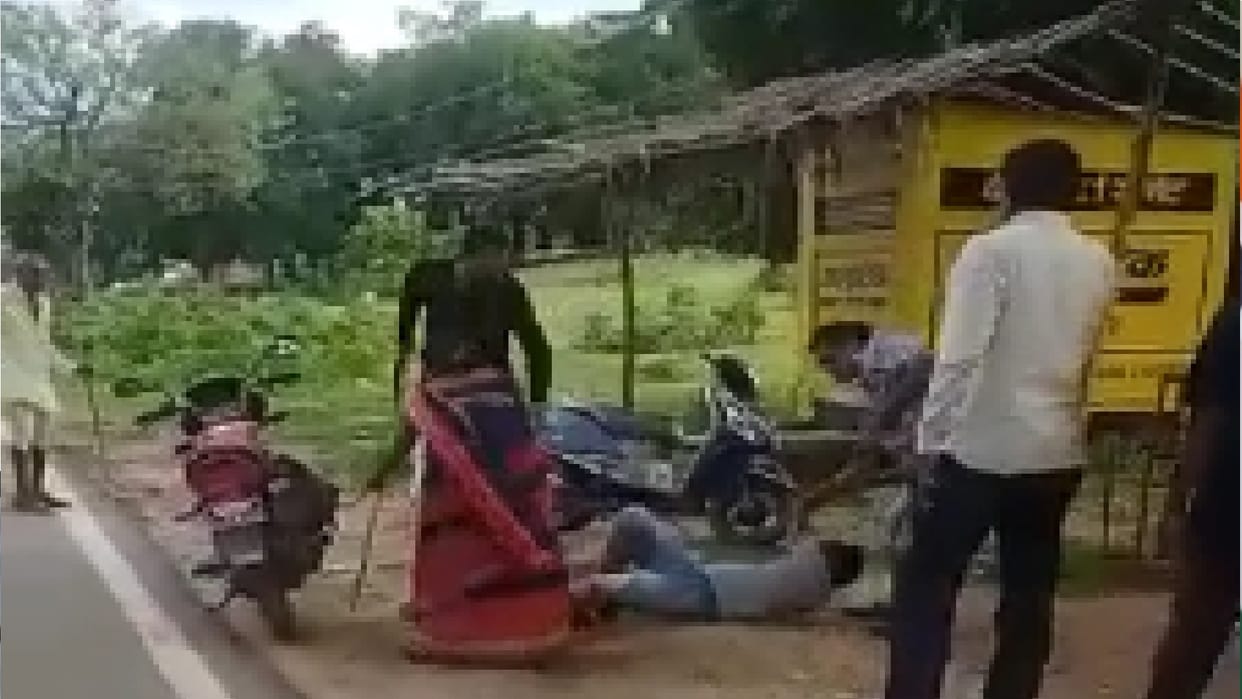 dabang people beat up barber with sticks In Lalitpur