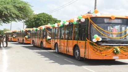 CM Yogi Adityanath launches electric buses in Mathura on janmashtami 2022