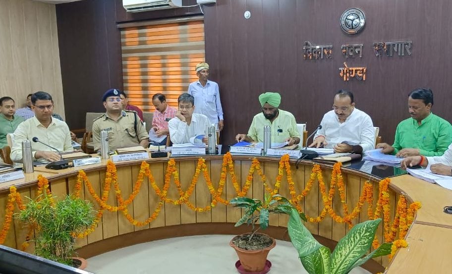 Minister,meeting,gonda