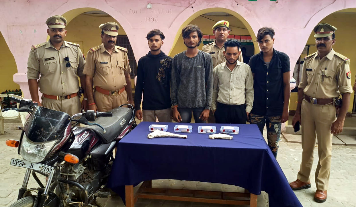 Kannauj: Four accused of robbery from salesman arrested
