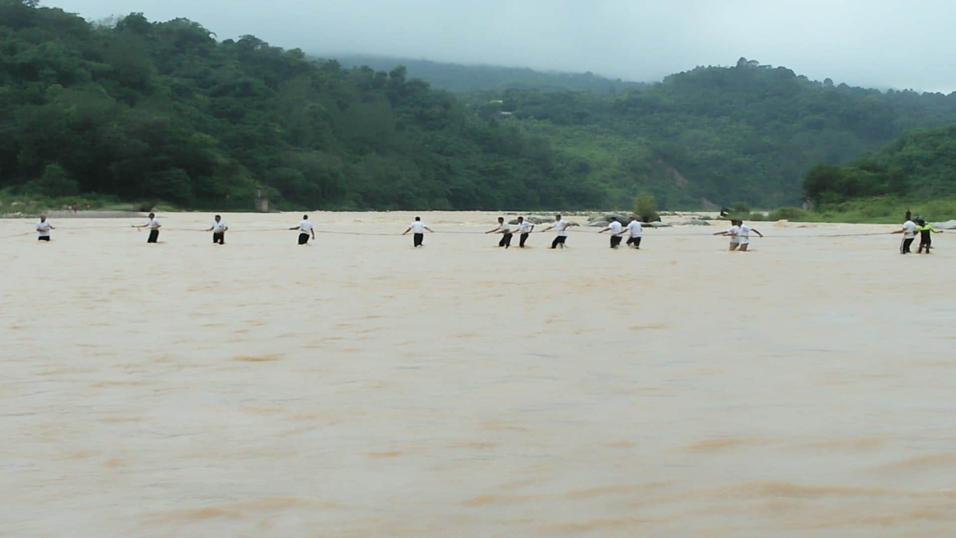 Himachal weather update, Heavy rain wreaks havoc, vehicles swept away in Chamba, 20 houses damaged, people str