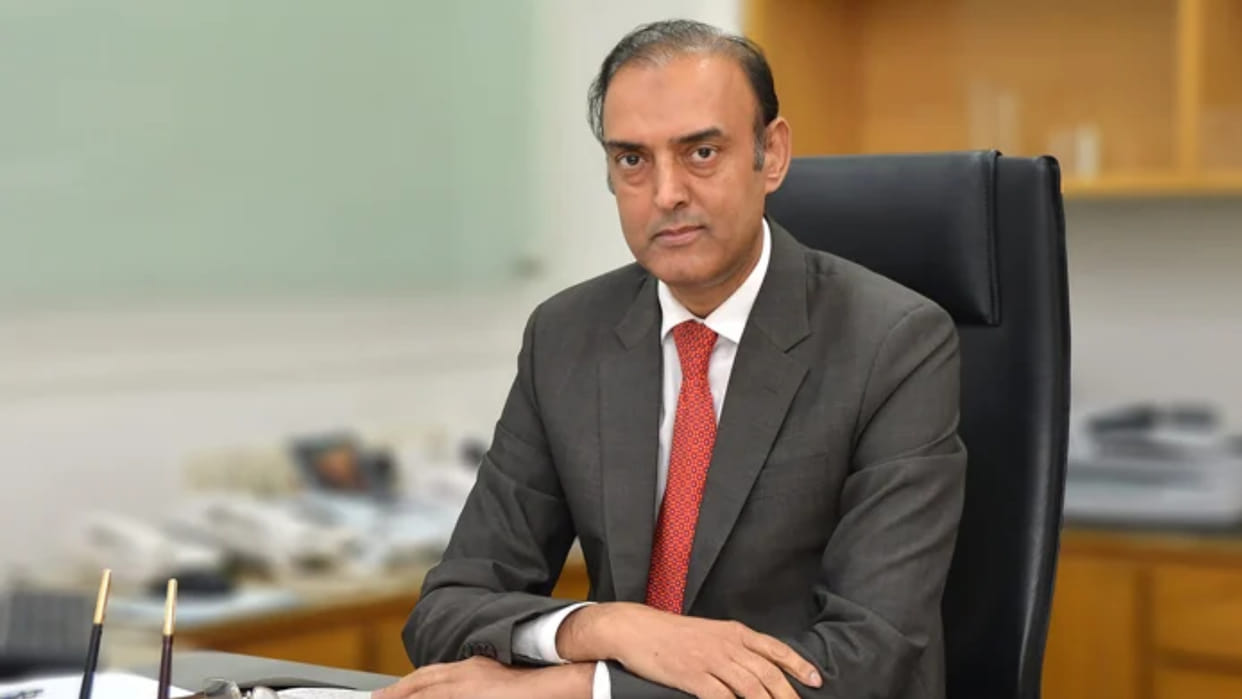 Veteran banker Jameel Ahmed appointed as Governor of State Bank of Pakistan, is related to Saudi Arabia