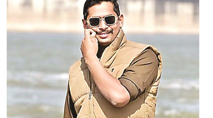 Crime Branch constable made indecent remarks on PM and women IAS
