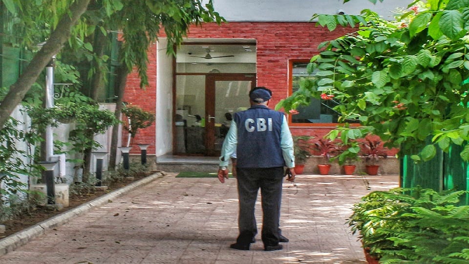 CBI takes over probe into extortion allegations against Maharashtra minister Girish Mahajan