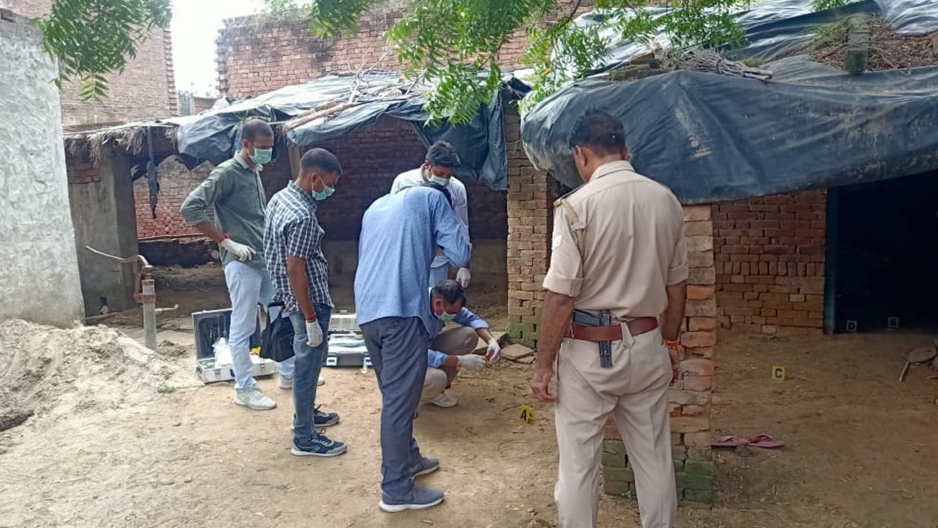 Shamli Crime: Lover couple wanted to get married but died by consuming poison