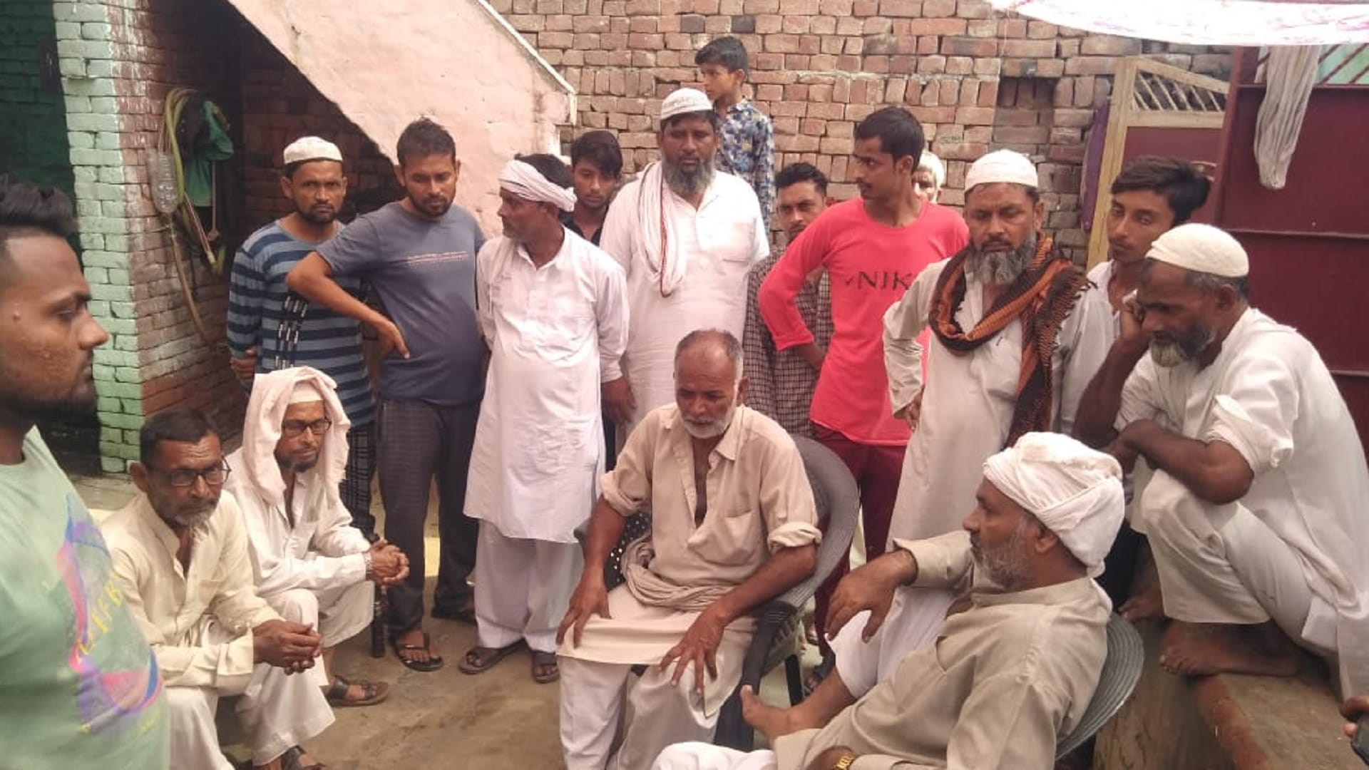 Shamli Crime: Lover couple wanted to get married but died by consuming poison